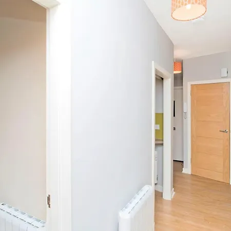 Charming Old Town 2 Bed Apt, 2Mins From Royal Mile Edinburgh Exterior photo