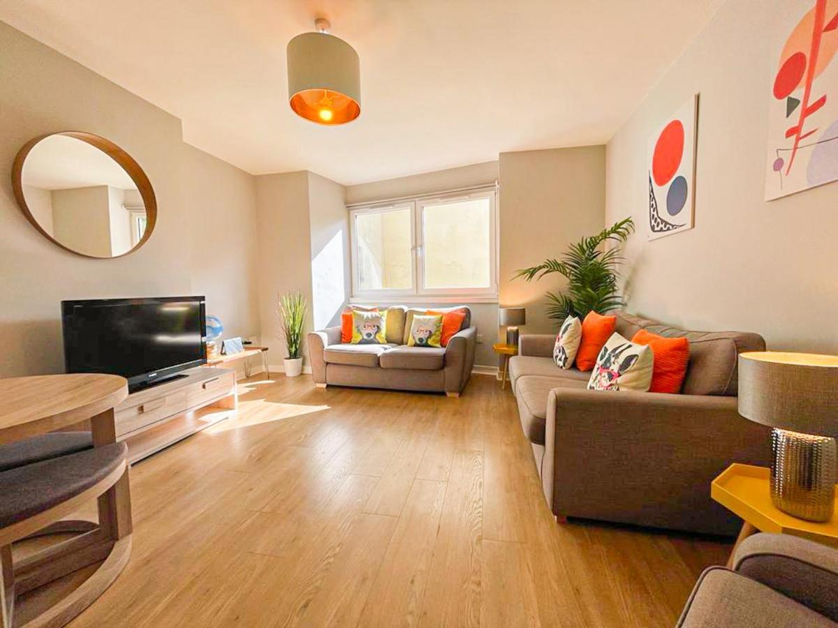 Charming Old Town 2 Bed Apt, 2mins From Royal Mile * Edimburgo