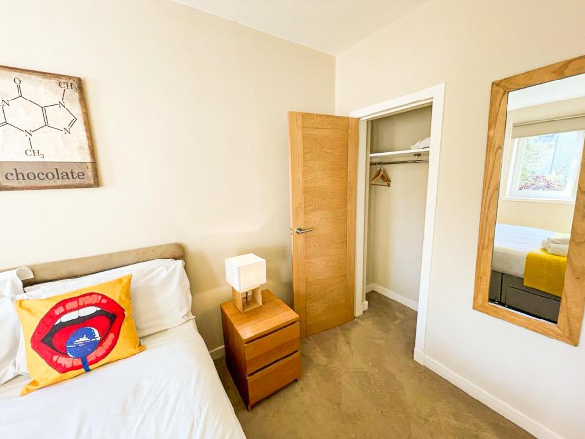 Charming Old Town 2 Bed Apt, 2mins From Royal Mile Edimburgo
